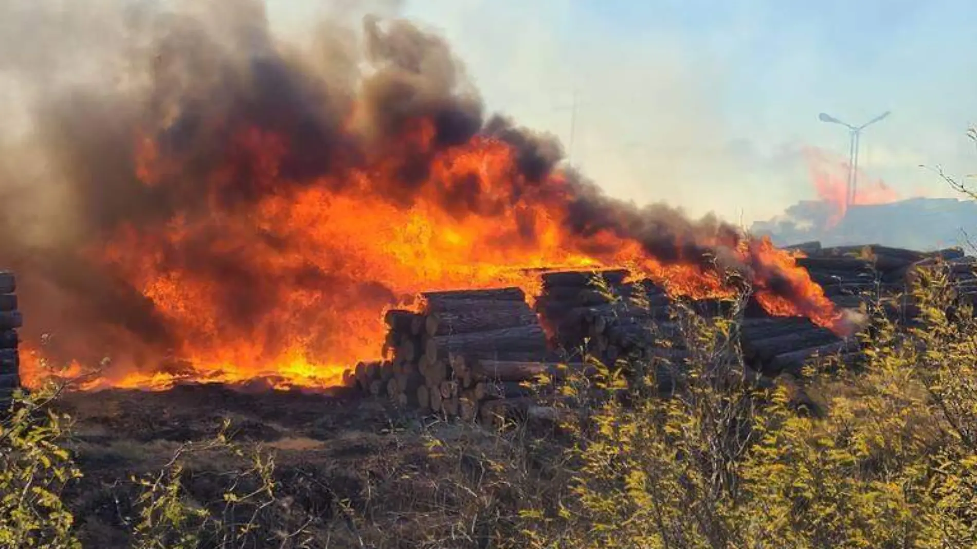 INCENDIO 1 FOTO ISAAC MOLINA